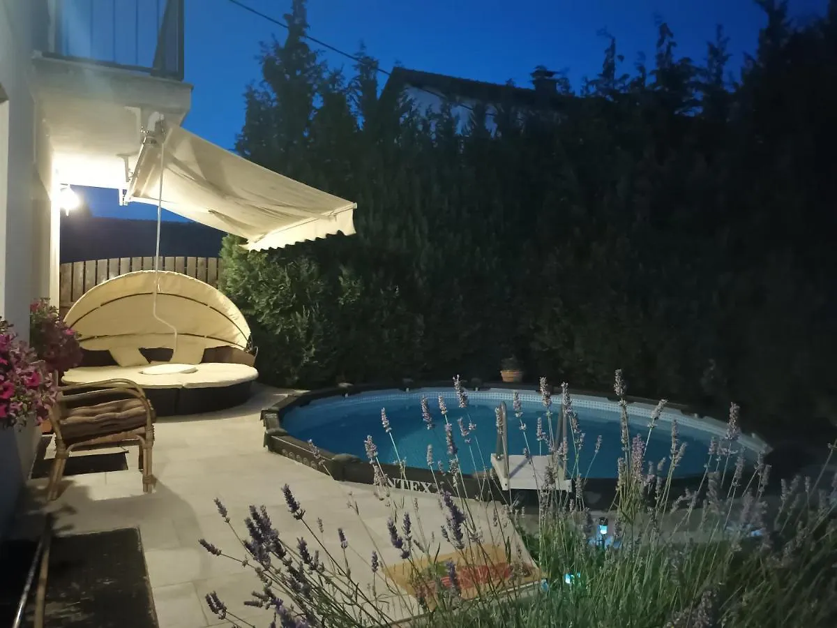 *** Gasthof Holiday Rooms & Apartments In The Rosy Garden Laibach Slowenien