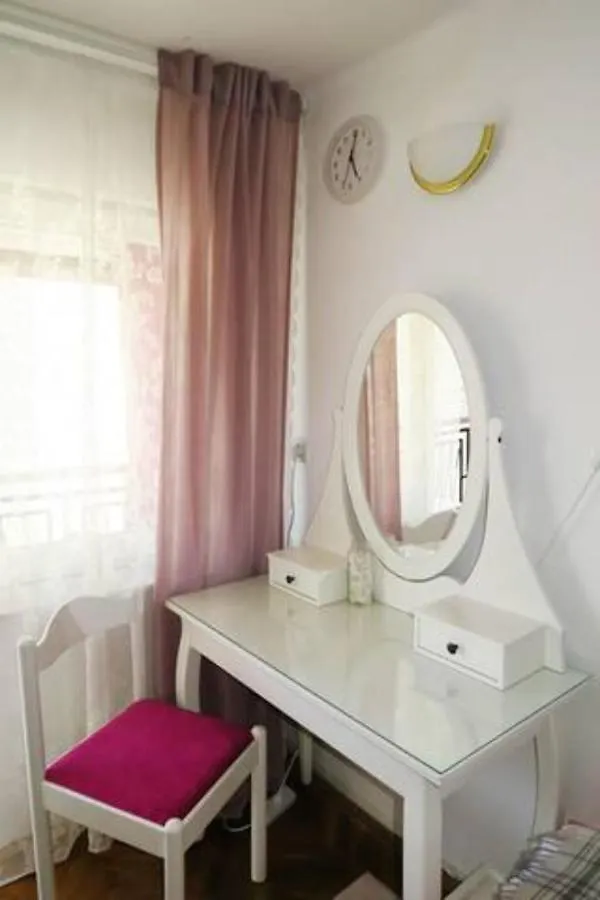 Holiday Rooms & Apartments In The Rosy Garden Laibach 3*,  Slowenien