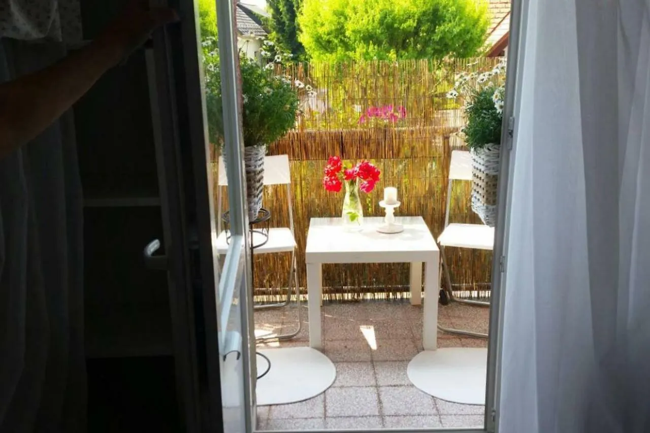 Holiday Rooms & Apartments In The Rosy Garden Laibach